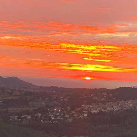 L'Oustaou Bello Visto Le Castellet  Dış mekan fotoğraf